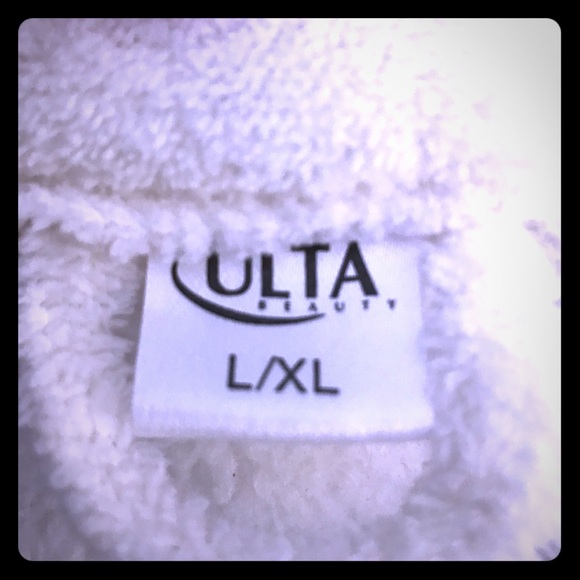 Ulta Robe - Picture 4 of 4